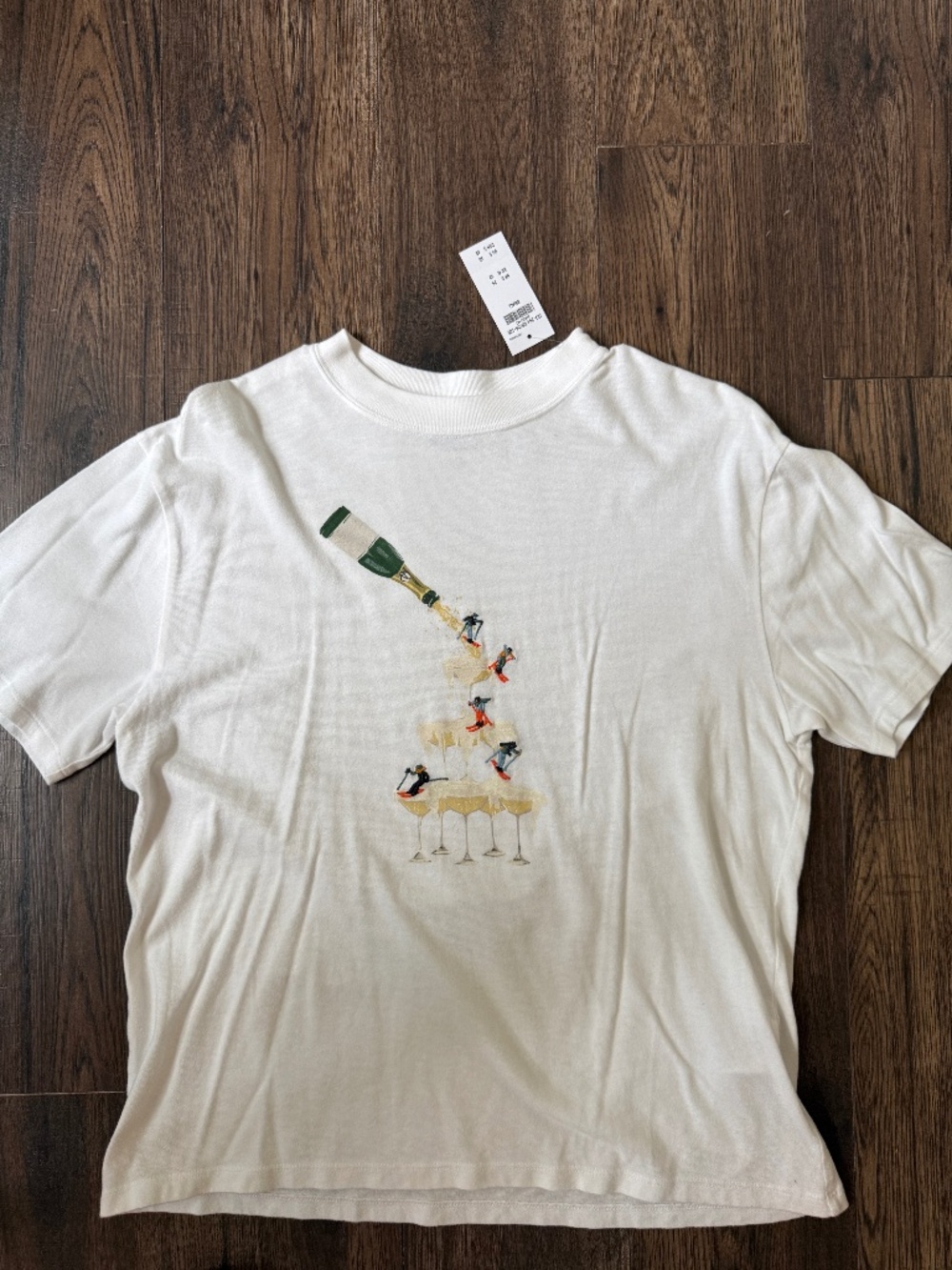 Abercrombie Champagne Graphic Tee White NWT Size Medium